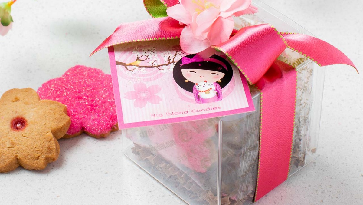 ビッグアイランド・キャンディーズから限定版サクラショートブレッドクッキー＆ボックス登場