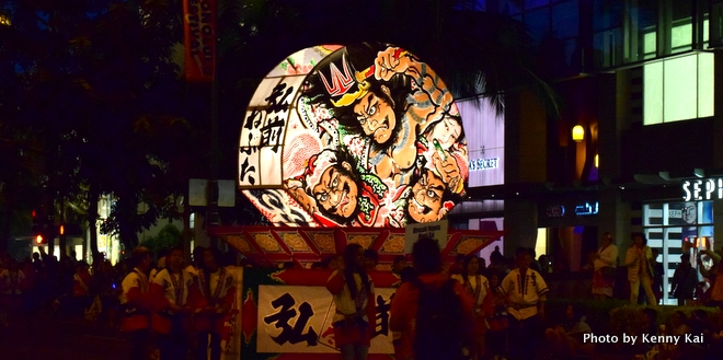 ホノルルフェスティバルのパレードと花火!