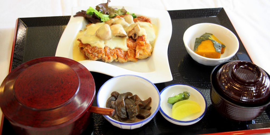 「やじま屋」がフードトラックからレストランにアップグレード！