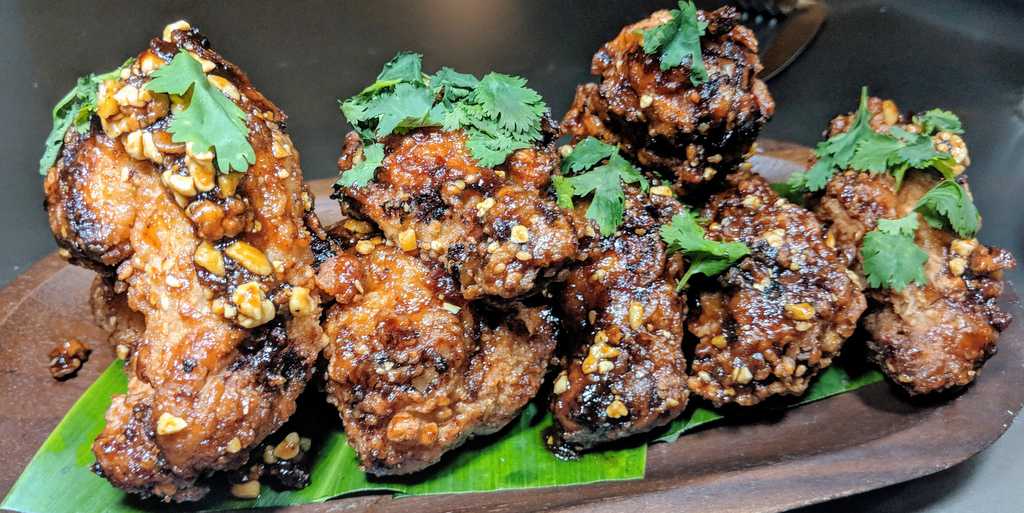 クィーンカピオラニホテルにレストラン「デック」がオープン!