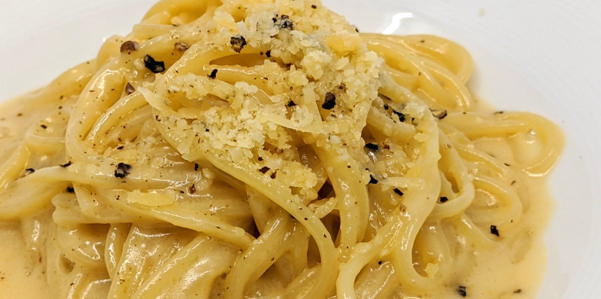 ボガーツ・カフェでディナーがスタート！