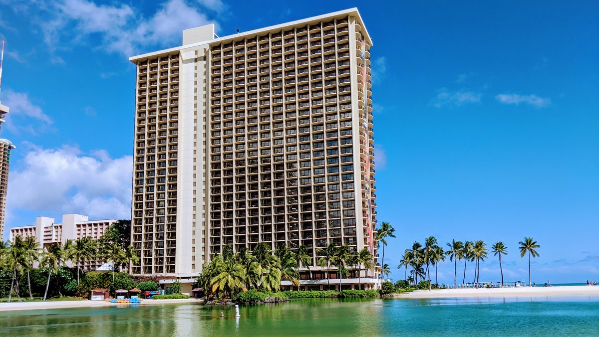 ヒルトン・ハワイアン・ビレッジ、12月15日に営業再開