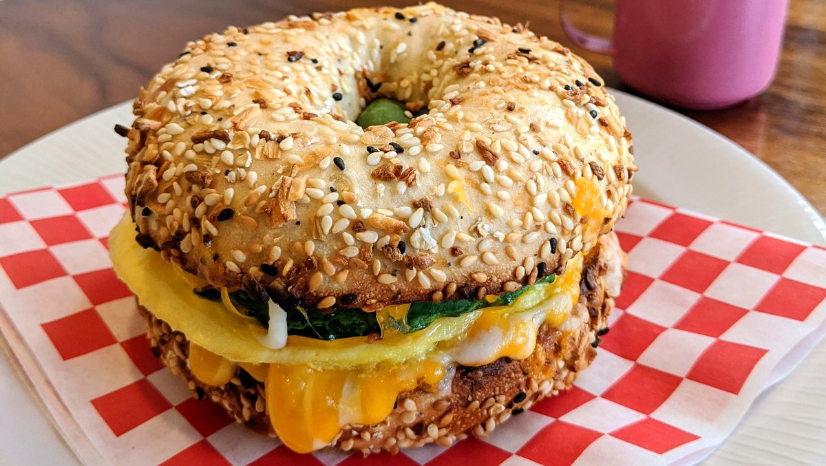 ボガーツカフェのディナーに新たな料理が登場！