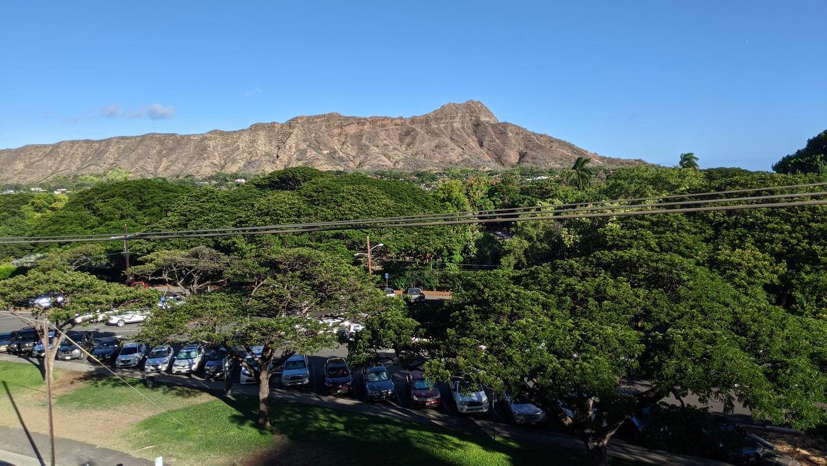 オアフ島でのグループ会合人数を10人以下に制限