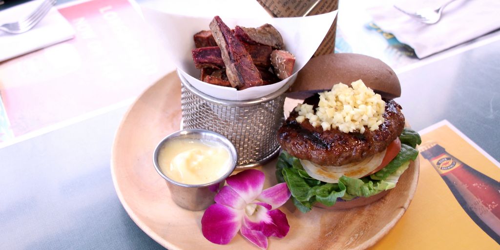 「アロハテーブル」で新メニューのハンバーガーを食べてきました！