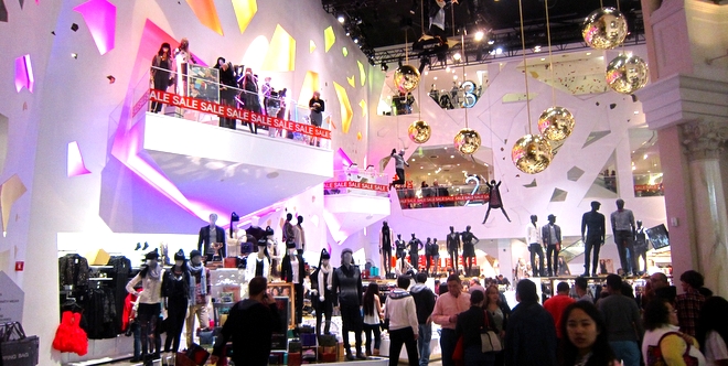 シーザーズ・フォーラムショップスのH&M