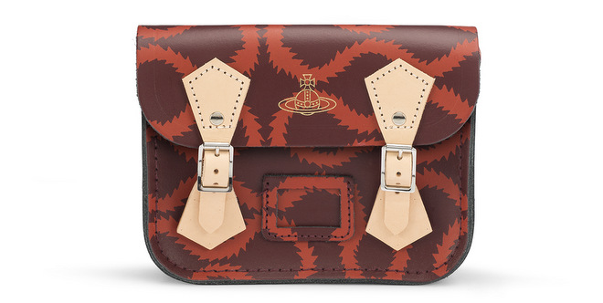 ケンブリッジ・サッチェル社とヴィヴィアン・ウエストウッド社が共同で2015年秋冬新コレクションを発表