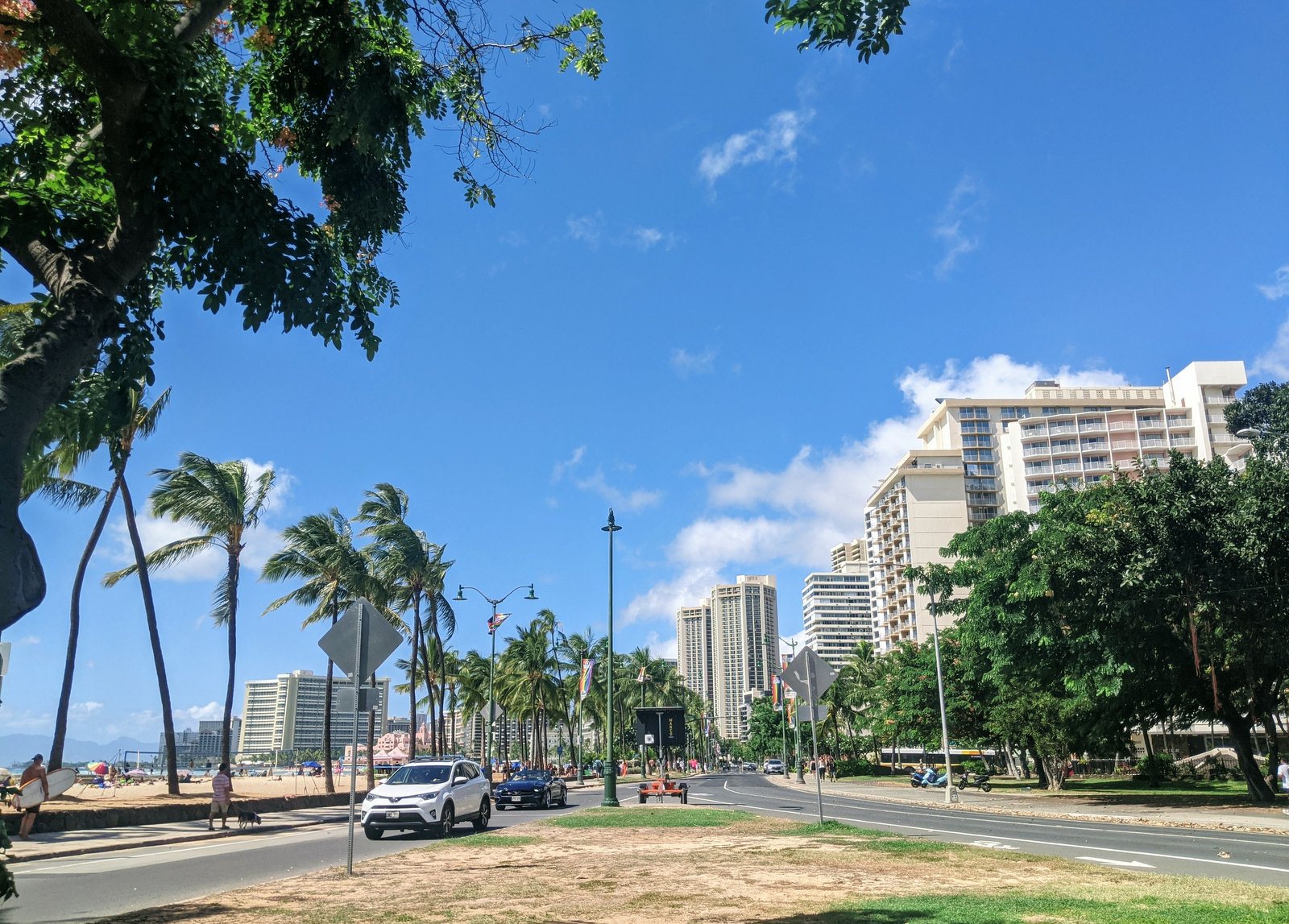 ブランジャルディ市長、オアフ島での管理されたイベントの段階的制限緩和計画を発表