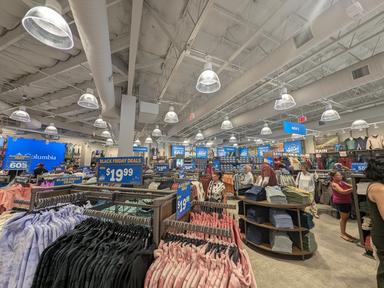 【ハワイ初上陸】ワイケレ・プレミアム・アウトレットに「コロンビア・ファクトリーストア」が待望のオープン！