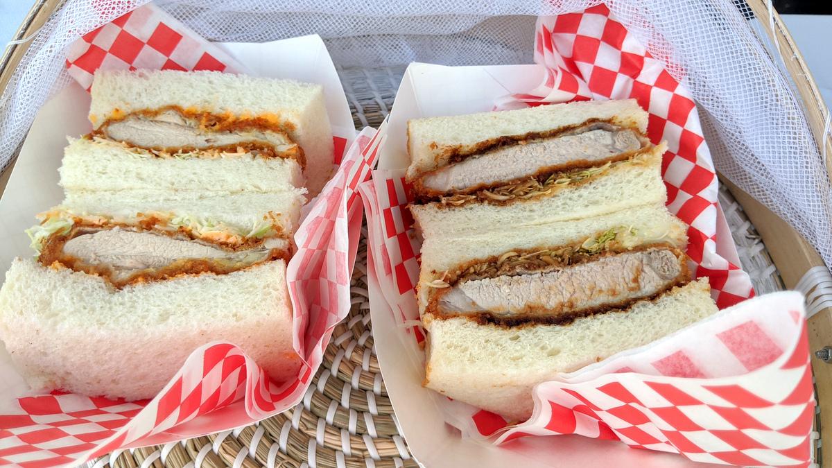 今のカカアコファーマーズマーケットの様子