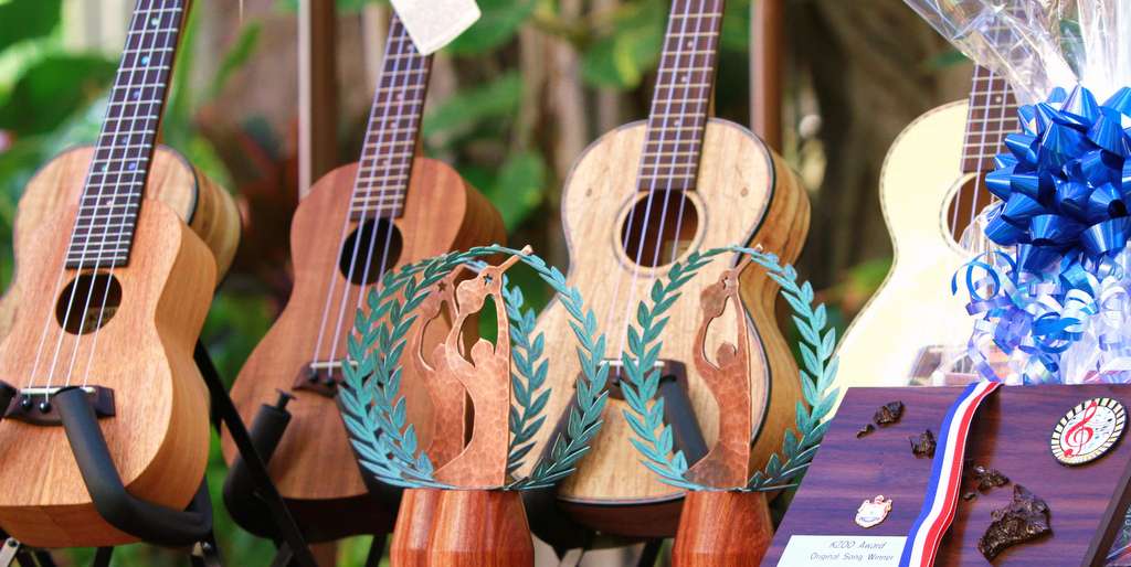 世界に羽ばたくウクレレプレイヤー発掘：第6回インターナショナル・ウクレレコンテスト＆フラショー