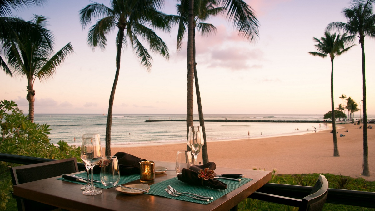 ヒルトン・ハワイアン・ビレッジ・ワイキキ・リゾートのバリ・ステーキ＆シーフードが営業再開